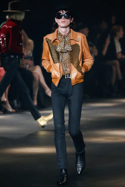 Look 20